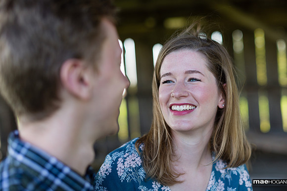 Engagement photos in an abandoned barn